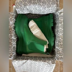 Alexander McQueen Tread Slick Chelsea Boot